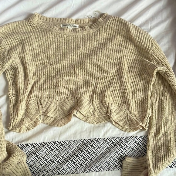 beige cropped sweater - Picture 1 of 3